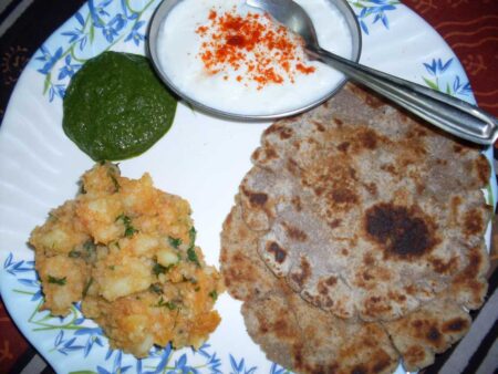 नवरात्रि व्रत में कब और कैसा खाना चाहिए । Navratri Vrat Recipes in Hindi navratri-vrat-recipes-in-hindi