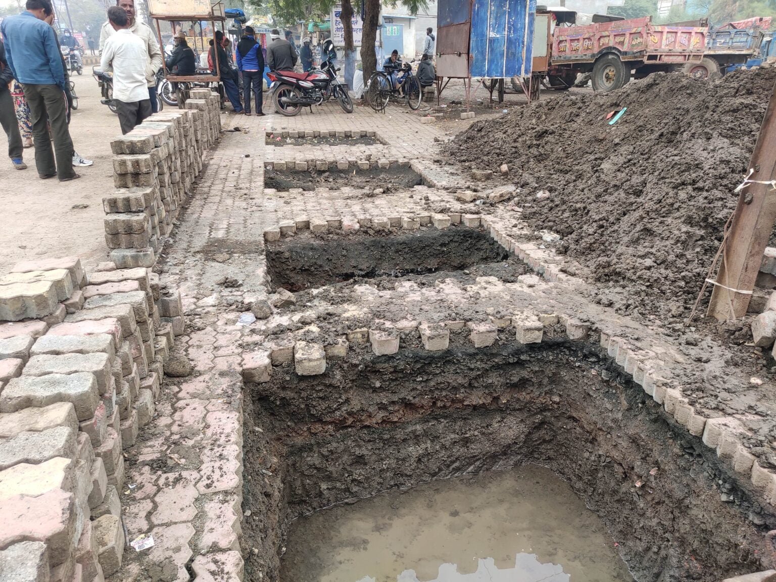 nagda-news-construction-of-nagda-railway-has-increased-the-tension-of-napa