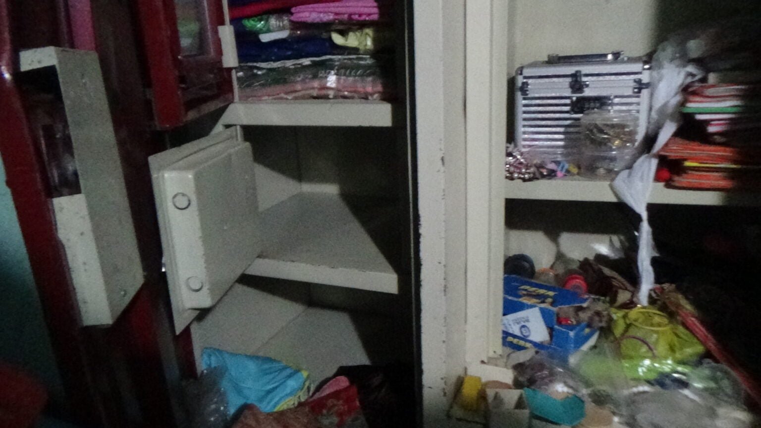चंबल मार्ग पर सूने मकान में चोरी,40 हजार के माल पर हाथ साफ nagda-news-robbery-in-a-listened-house-on-chambal-road-40-thousand-goods-cleared