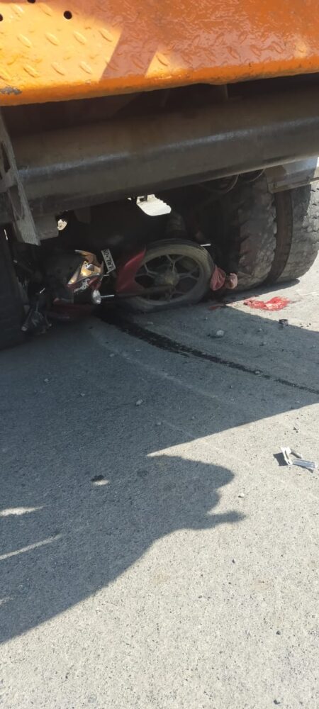 nagda-news-bank-cashier-couple-coming-to-daughter-in-laws-death-in-road-accident
