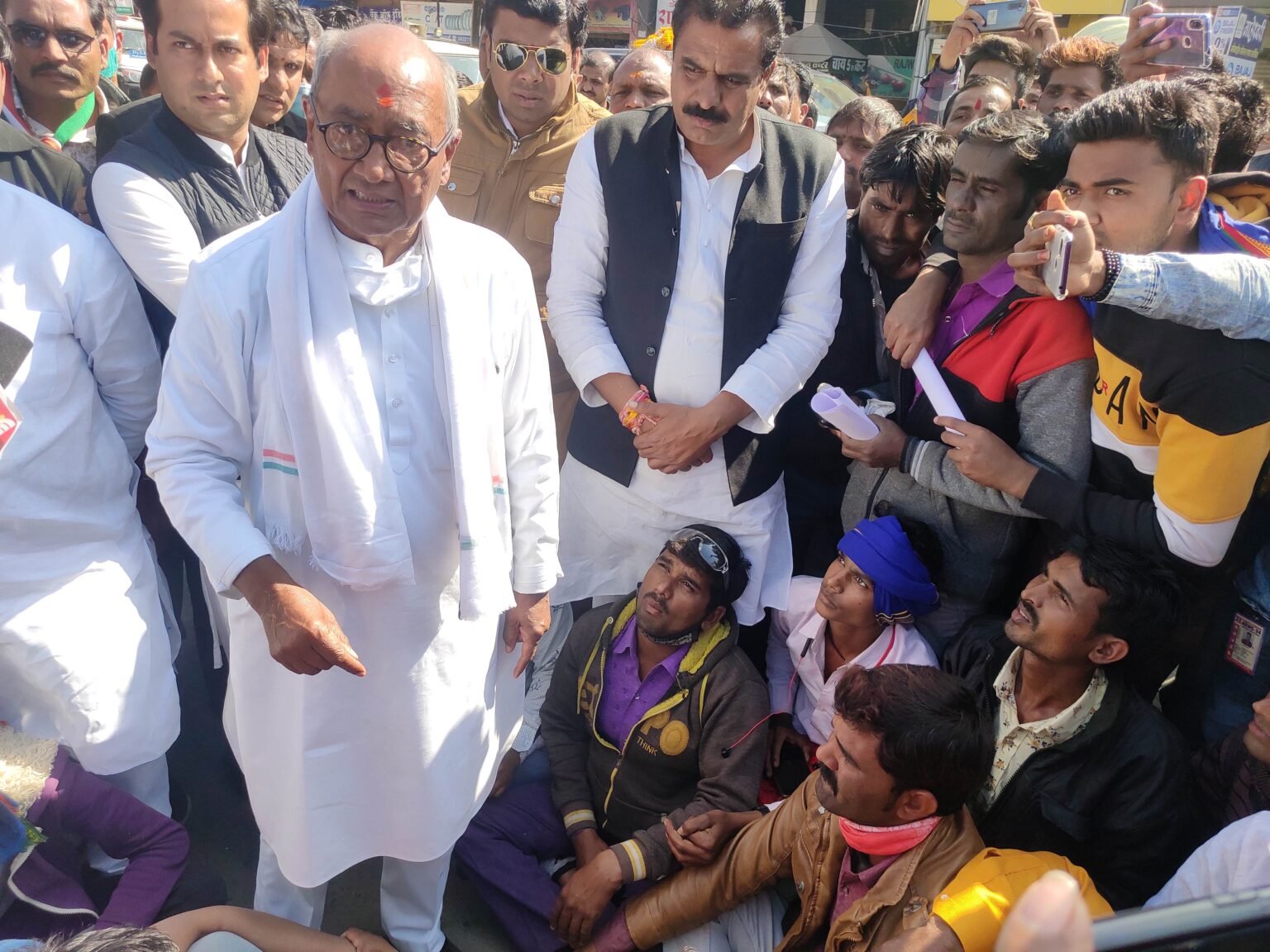 ujjain-news-the-dispute-that-has-been-going-on-for-25-years-has-come-to-an-end-the-statue-of-three-great-men-will-be-installed-in-nagda