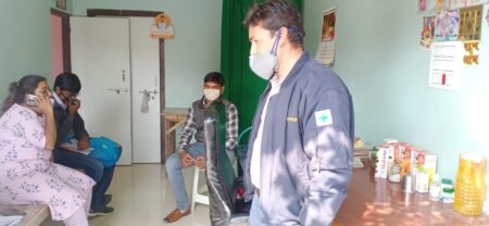 कलेक्टर के आदेश पर झोलाछाप डॉक्टर का क्लीनिक सील