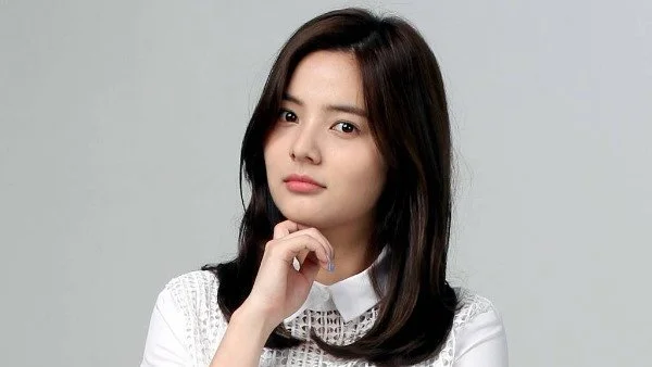 song-yoo-jung-death-south-korean-actress-died-at-26-in-suspicious-circumstances-shocked-fans-mourn