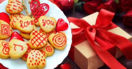 heart-shape-biscuits-recipe-in-hindi