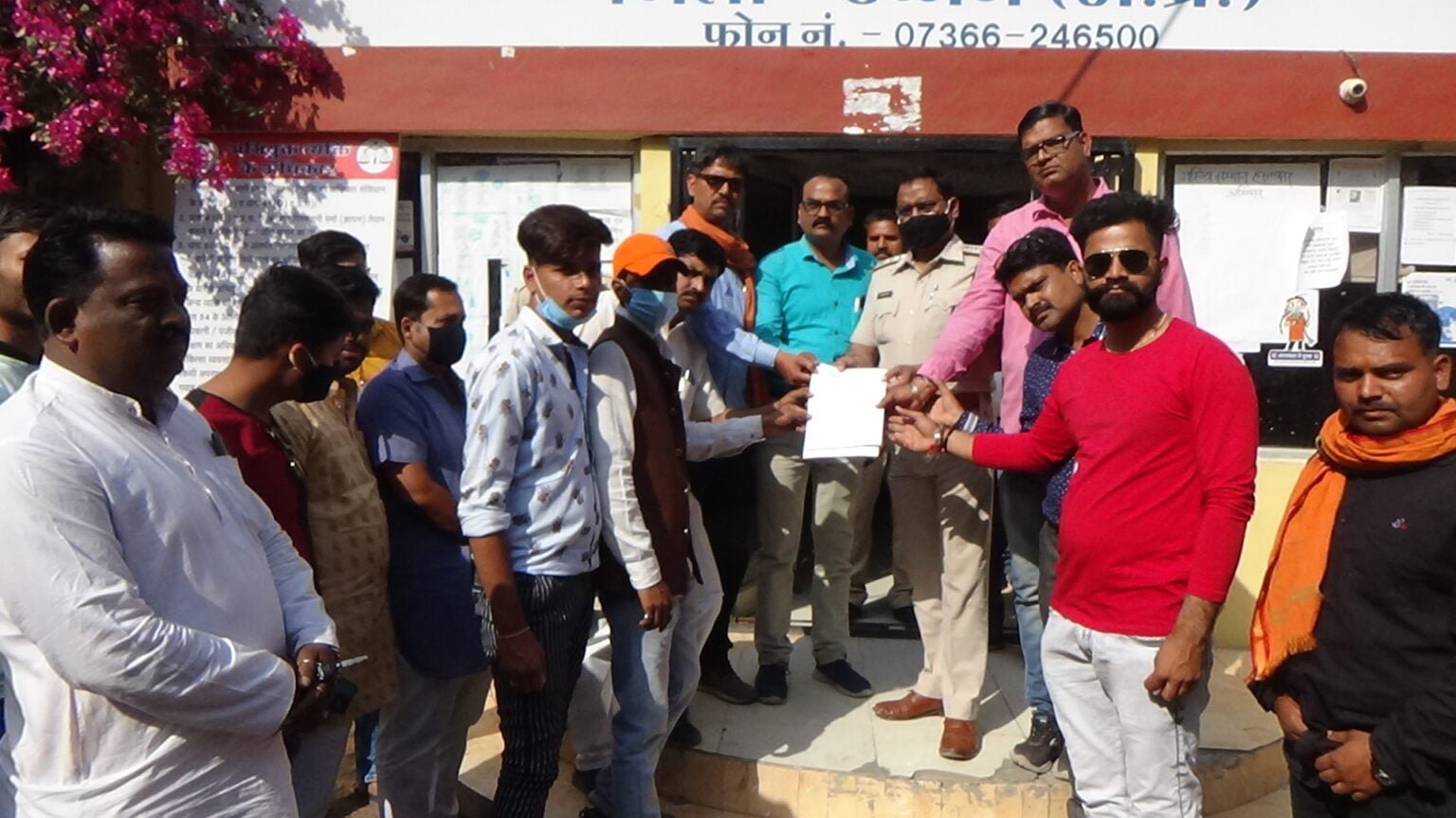 badnagar-news-vhp-protested-against-the-demolition-of-the-statue-in-badnagar