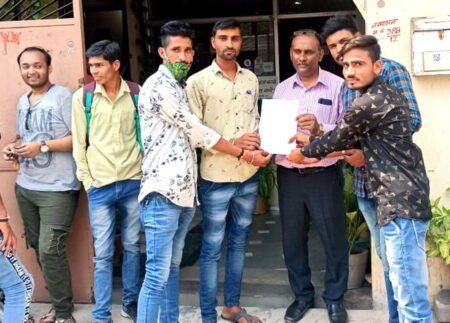 nagda-news-nsui-gave-a-memorandum-regarding-the-problems-of-students