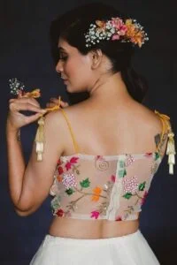 Choli-Pattern-Back-Blouse-Design
