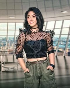 Transparent-Blouse-With-Puffed-Sleeves