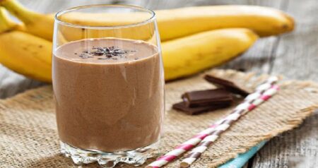 banana-milkshake-recipe-in-hindi