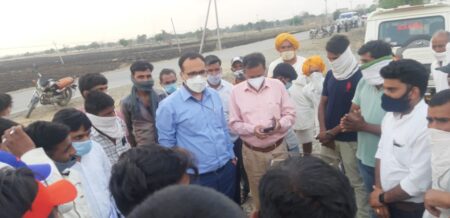 बैरछा खरीदी केंद्र पर किसान ने हम्माल को पीटा, 5 घंटे खरीदी रही बंद