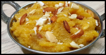 शादी में बनने वाला मूंग दाल हलवा तो इस तरह घर पर करें ट्राई (Moong Dal Halwa Recipe) moong-dal-halwa-recipe