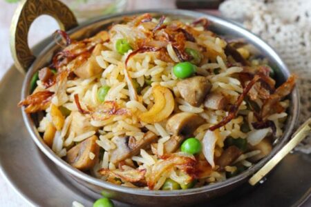 Tamatar-Mushroom-Pulao