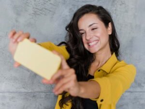 woman take selfie