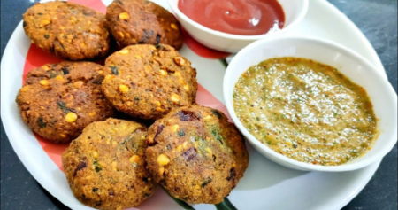 चाय के साथ जरूर ट्राय करें कर्नाटका का फेमस मसाला वड़ा