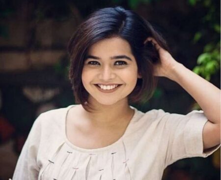 Magician Suhani Shah Biography in Hindi: जादू से मेंटलिज्म तक का १०,०००+ शब्दों का सफर Magician Suhani Shah Biography in Hindi: जादू से मेंटलिज्म तक का १०,०००+ शब्दों का सफर