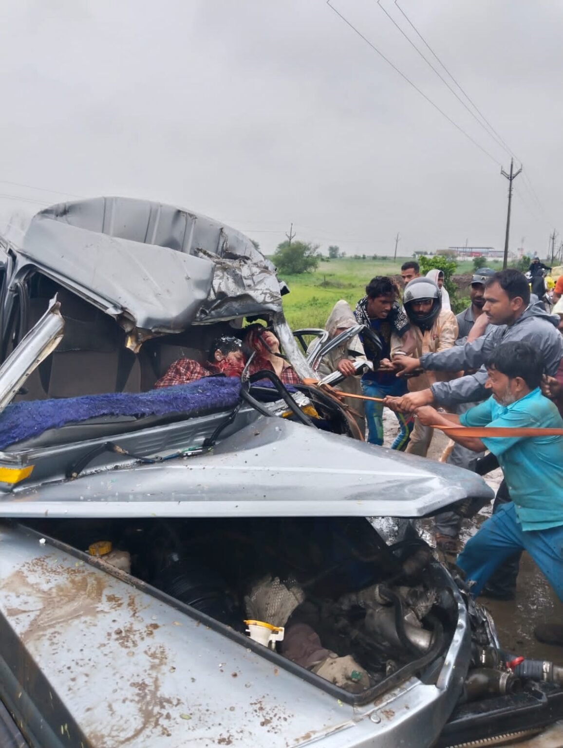 nagda-news-truck-school-vehicle-collision-in-mp-4-school-children-killed-11-injured-accident-on-ujjain-nagda-road