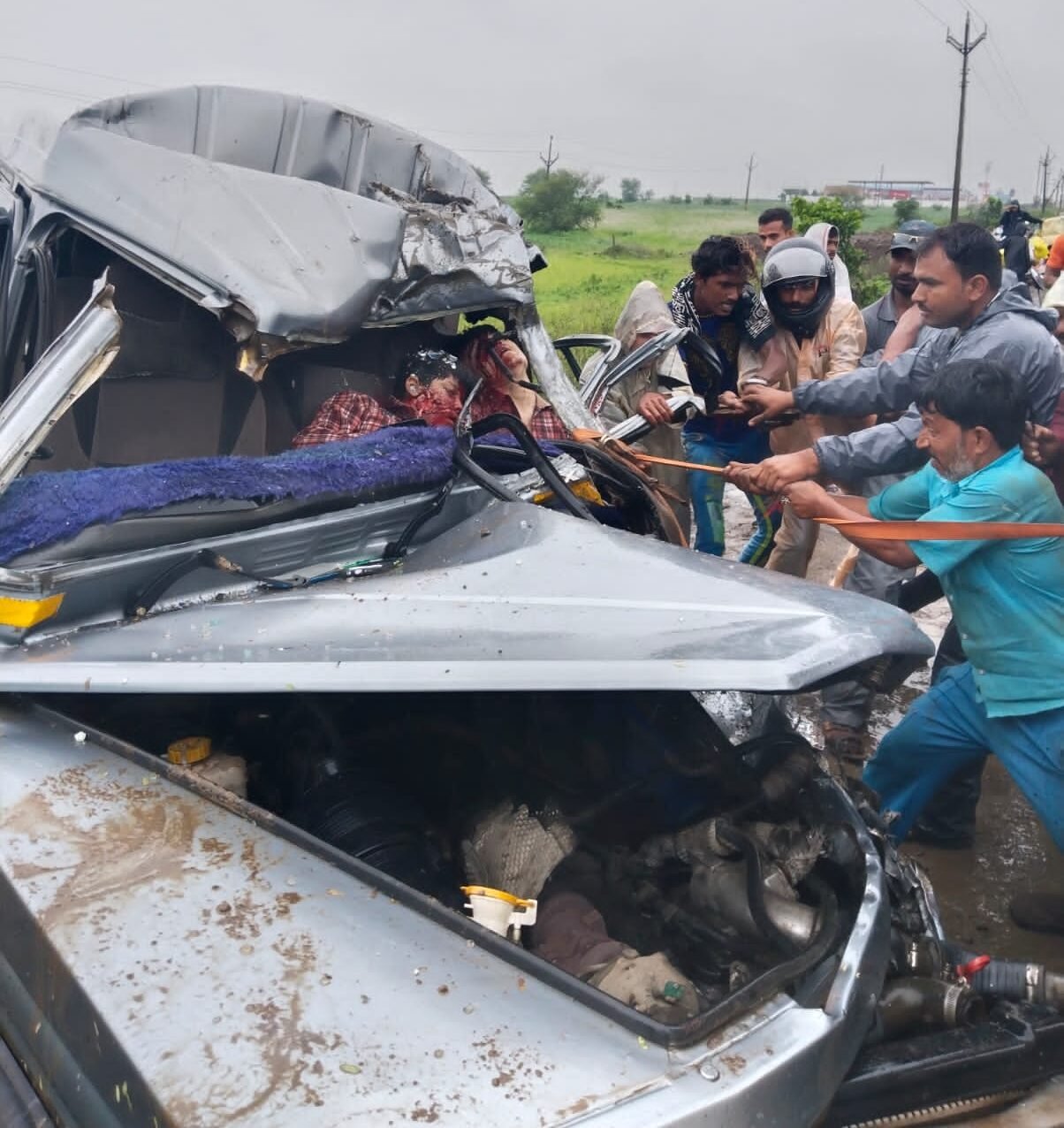 nagda-news-truck-school-vehicle-collision-in-mp-4-school-children-killed-11-injured-accident-on-ujjain-nagda-road