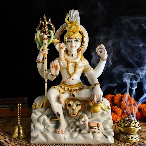 celebrating-local-artists-with-handmade-crafts-in-mahashivratri-festivities